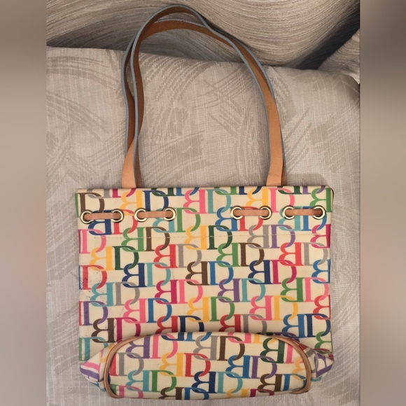 Dooney and Bourke White Large Multicolor Monogram Small 90's Limited Edition Rar - Picture 3 of 5